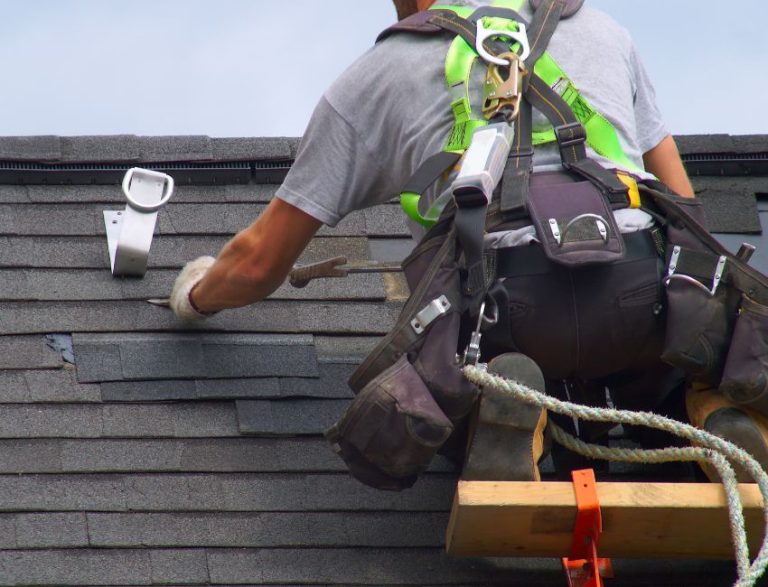Metal Roof vs. Shingle Roof: Which Is Better for Colorado?