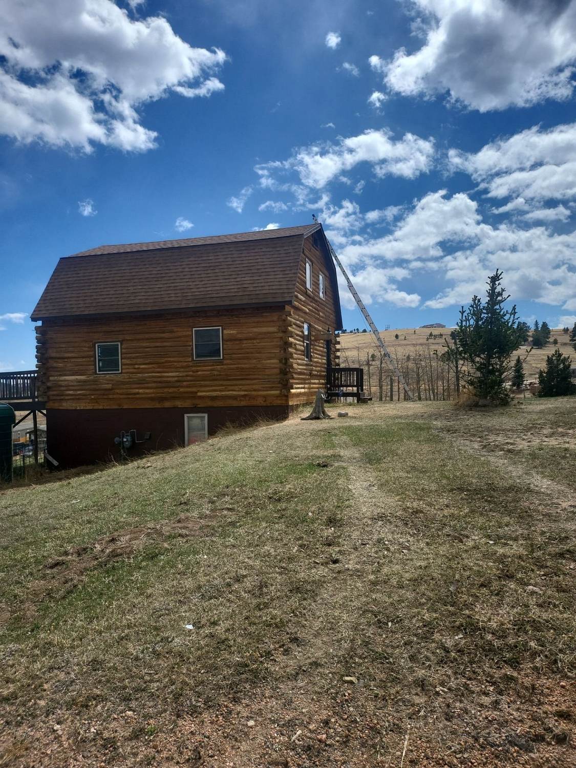 Home with a new Atlas Pinnacle Impact shingle roof in Cripple Creek, CO