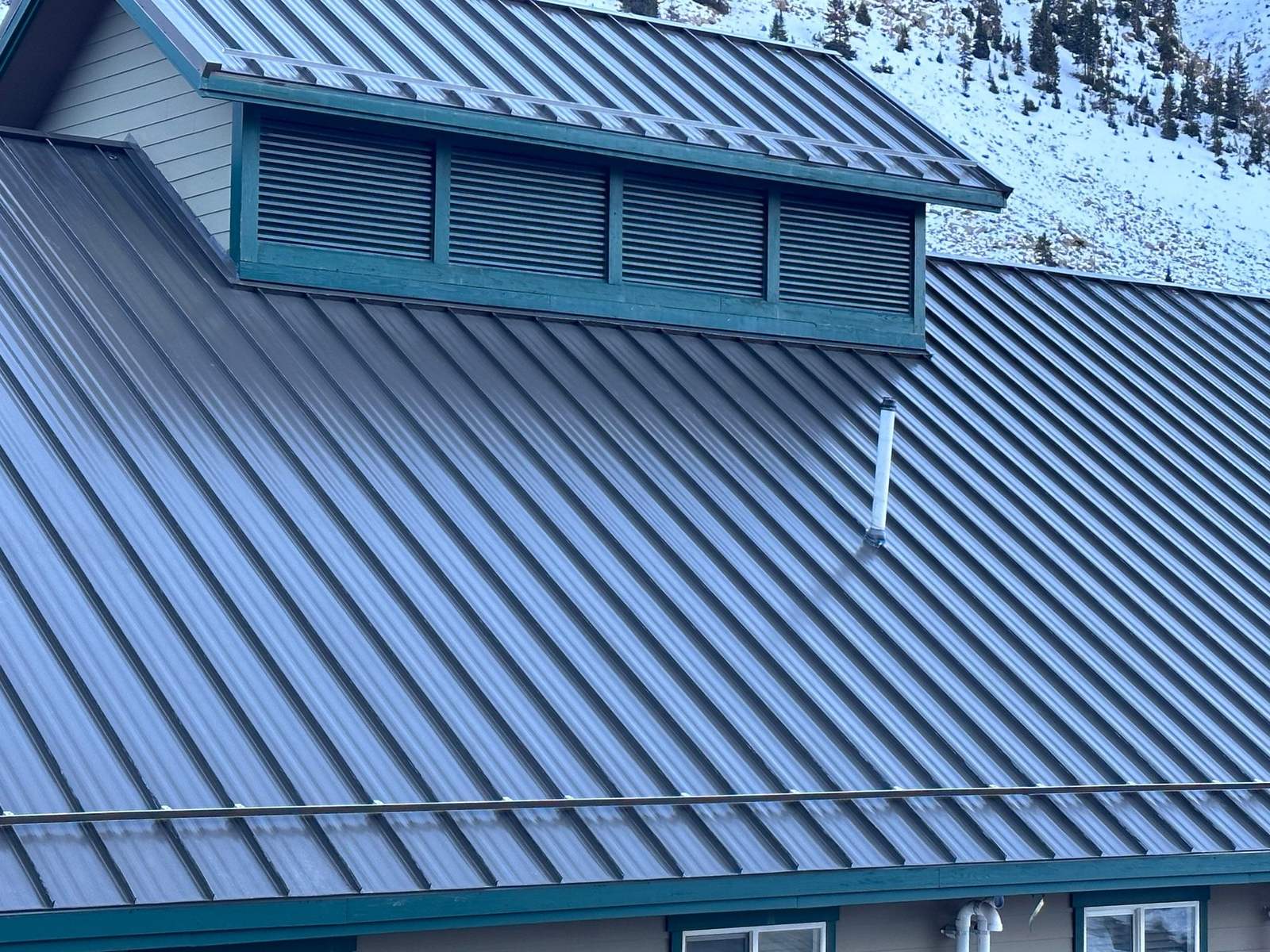 Commercial standing seam metal roof with snow retention in Dillon, CO